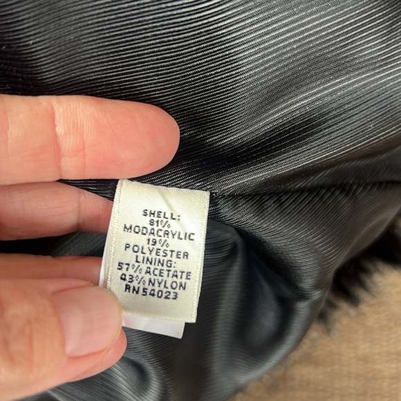 Banana Republic Faux Fur Jacket Size Large - Picture 7 of 8